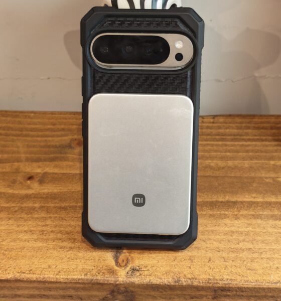 Xiaomi UltraThin Magnetic Power Bank 5000 Review vs Ugreen MagFlow Air 5K