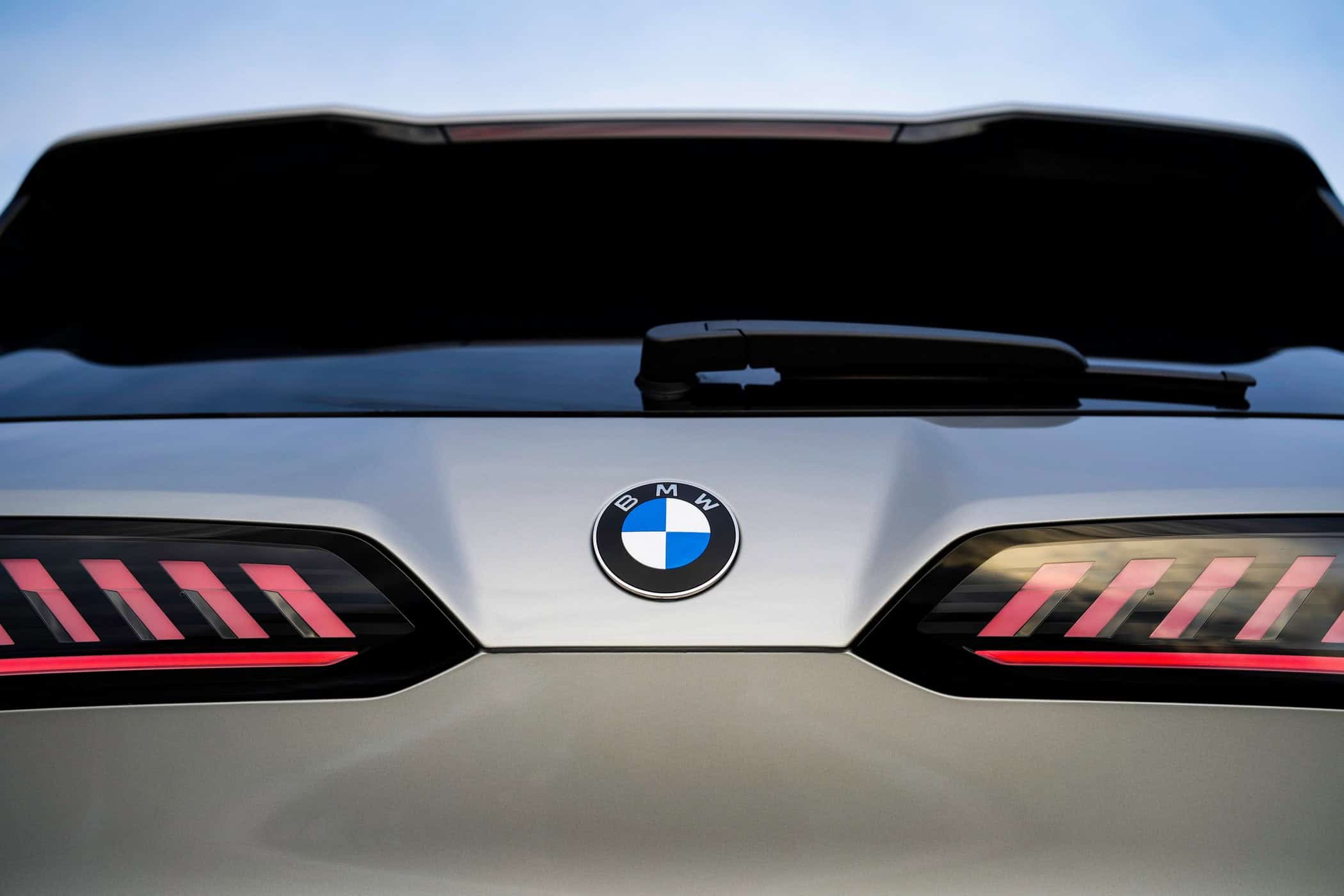 2026 BMW IX3 47