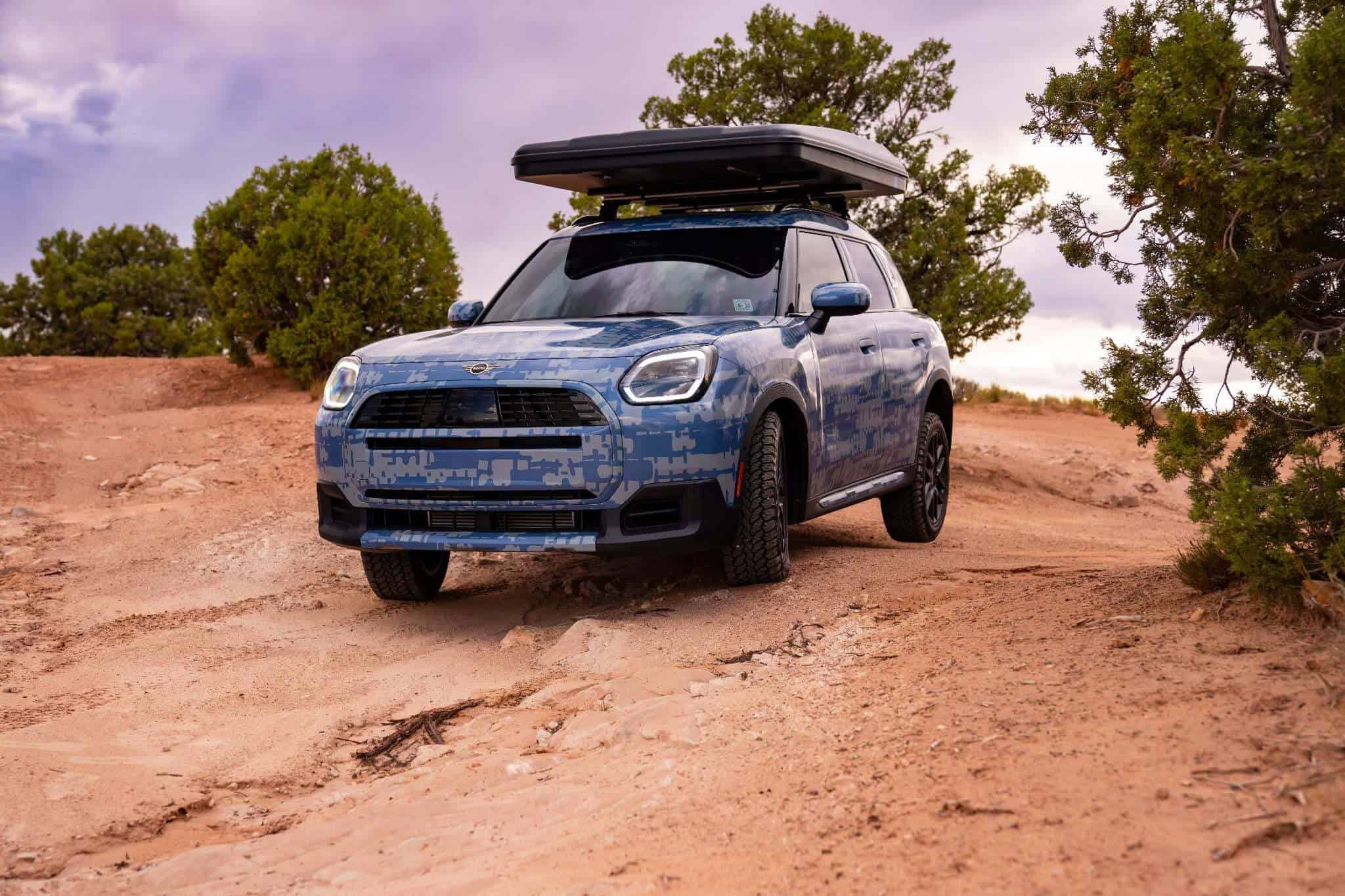 MINI COUNTRYMAN RUGGED VERSION 1