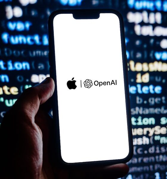 OpenAI and Apple announce partnership to integrate ChatGPT into Apple experiences
