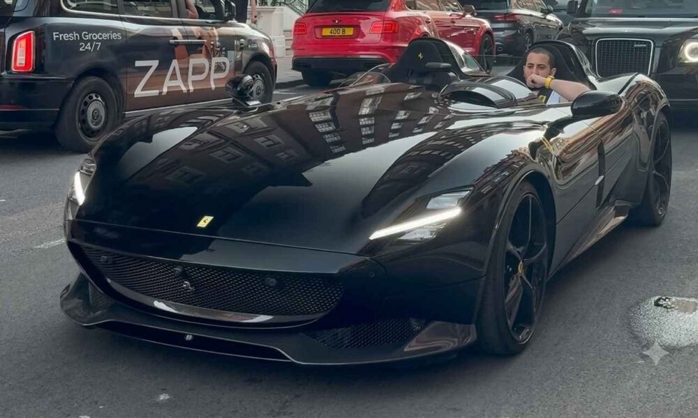 Stealthy-looking Ferrari Monza SP2 spotted cruising in London