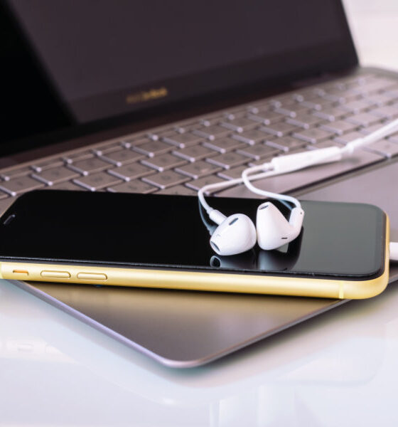 iPhone on Windows Laptop