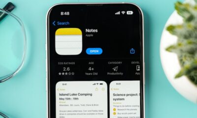 Apple Notes logo on phone screen stock image.