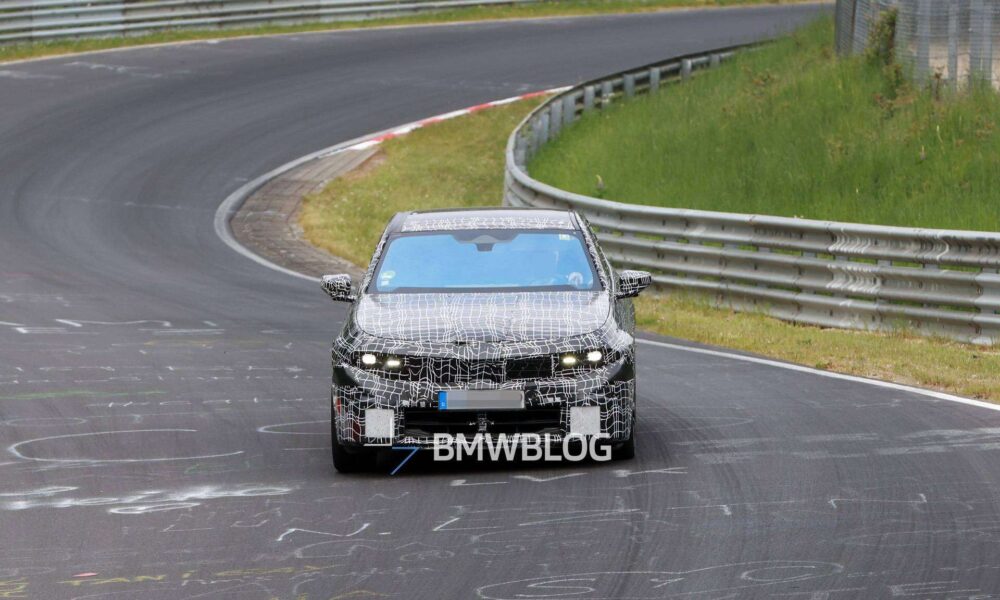 2027 BMW M350 PROTOTYPE 09