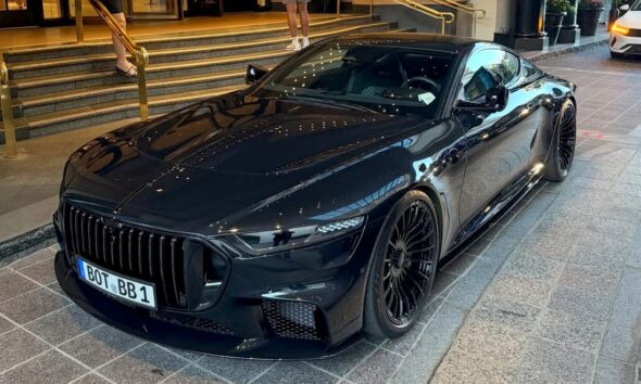 Brabus Bodo becomes centre of attention outside ultra-luxurious hotel in US