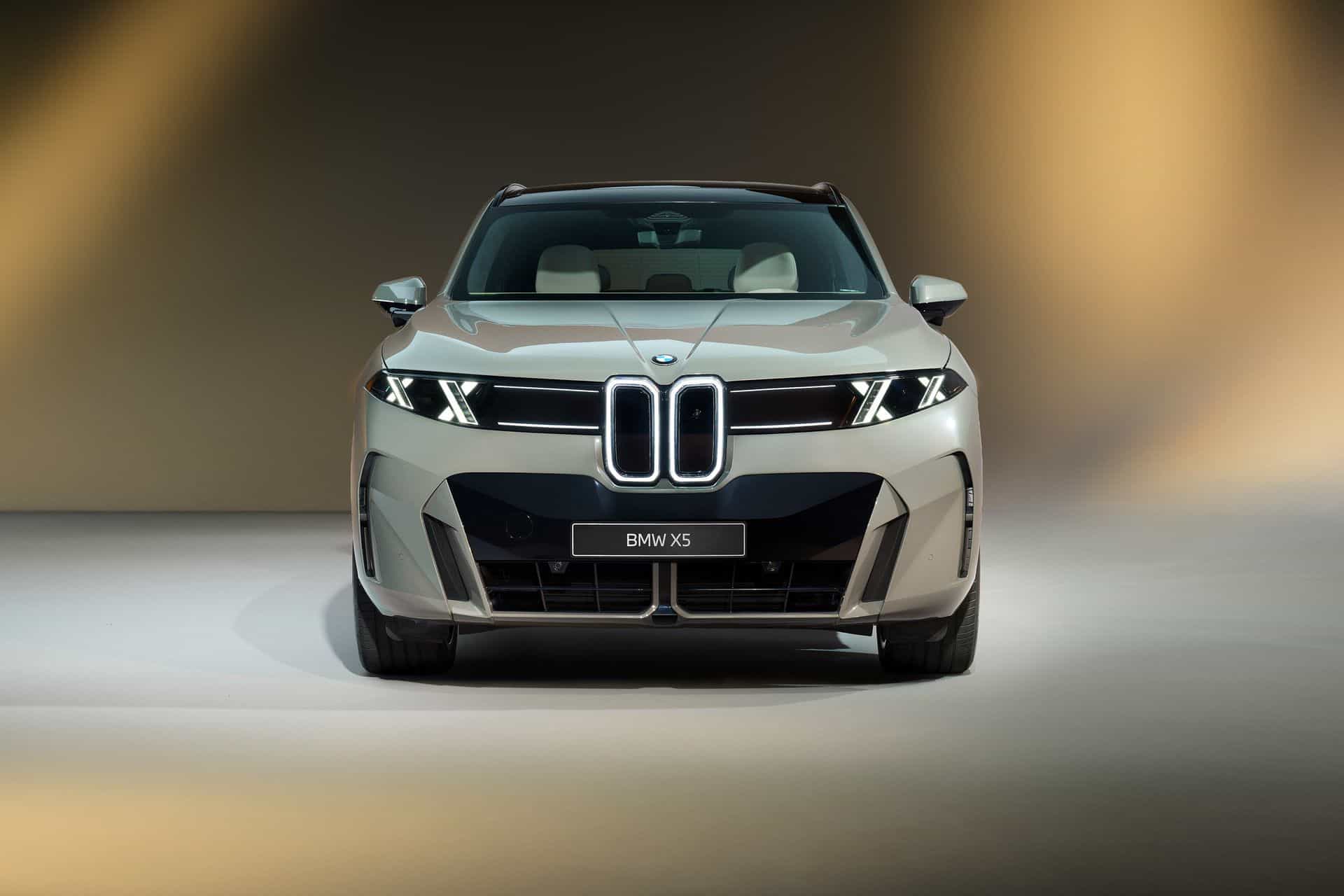 BMW IX5 EXTERIOR 13