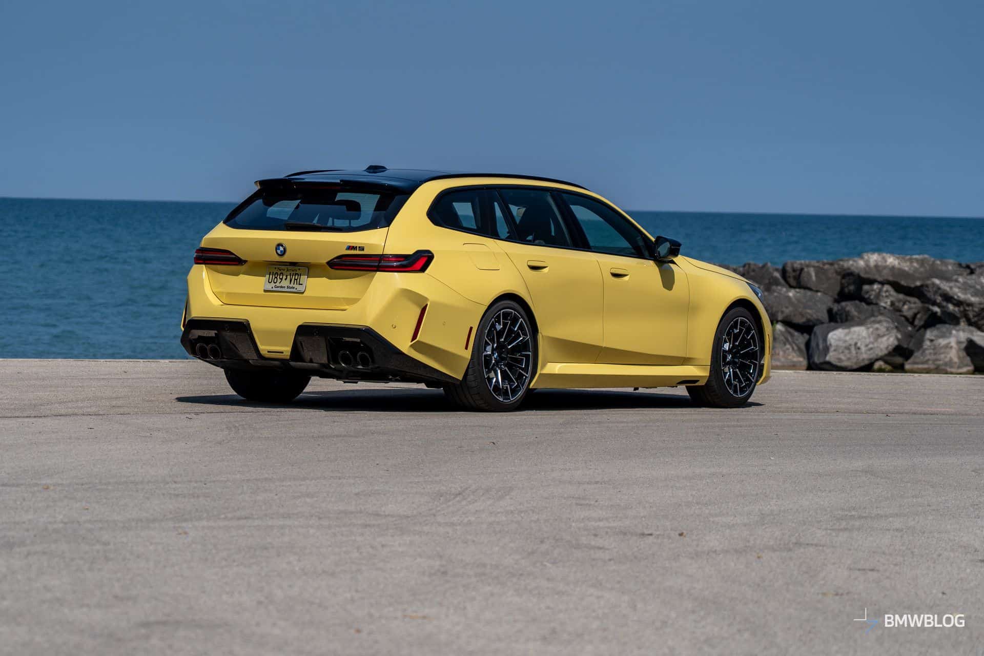 2026 BMW M5 DAKAR YELLOW 83
