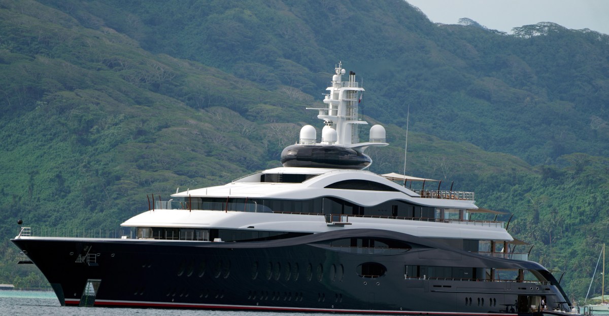 Mark Zuckerberg’s yacht was closer, but someone else saved a stranded boat
