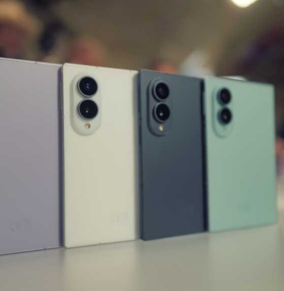 Samsung Galaxy Z Fold 8 6