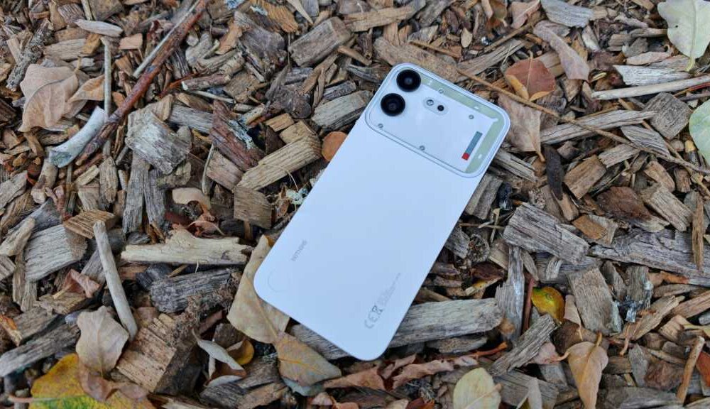 Nothing Phone 4b review 2
