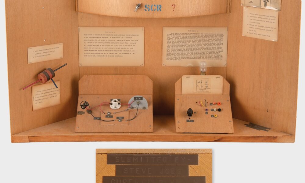 Steve Jobs' 8th-Grade Science Project Sells for $34,375