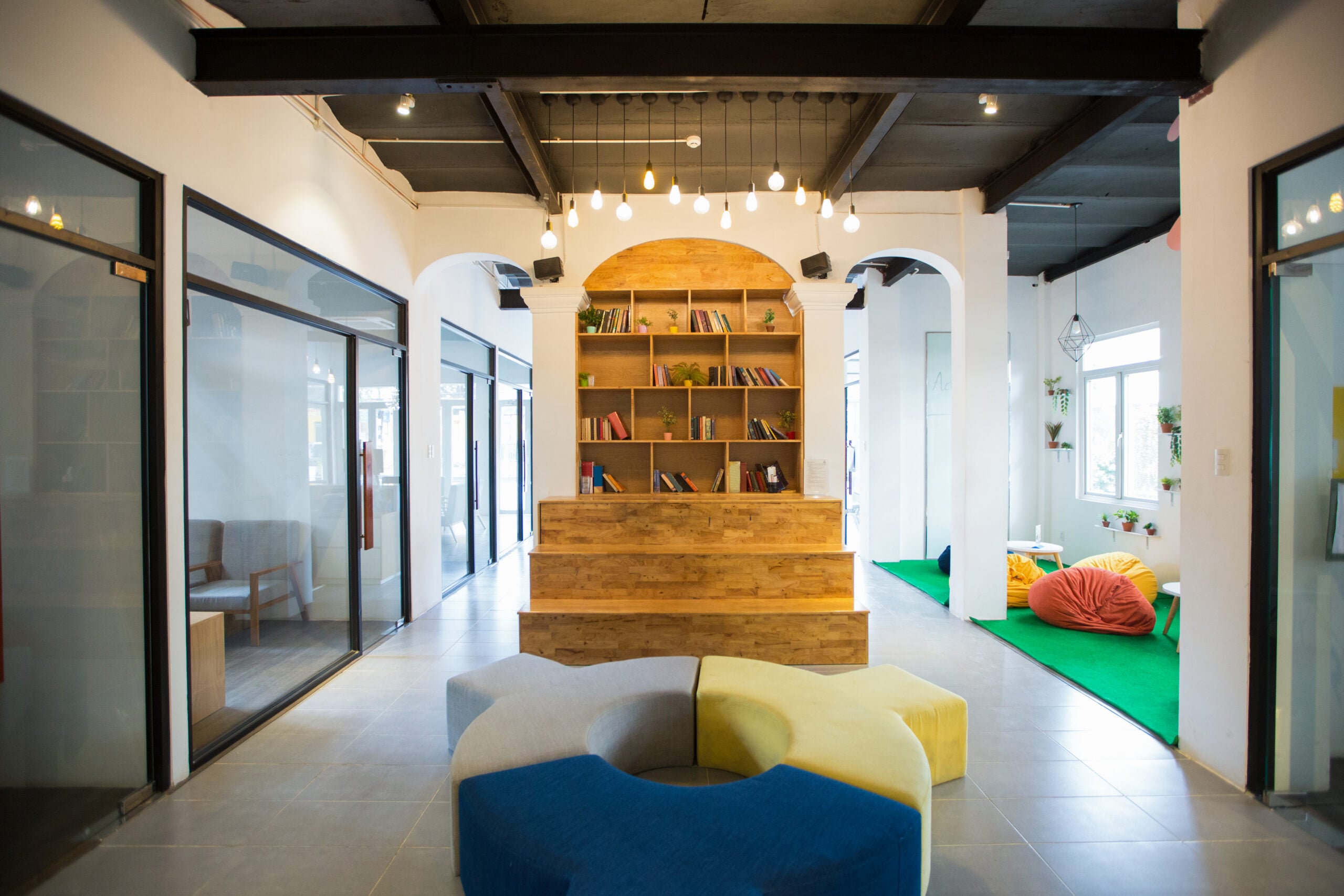 6 Unconventional Office Types and Their Unique Benefits for Your Startup