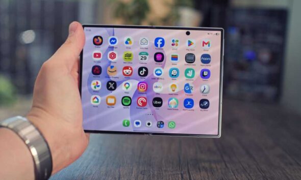 Samsung Galaxy Z Fold 8 review 7
