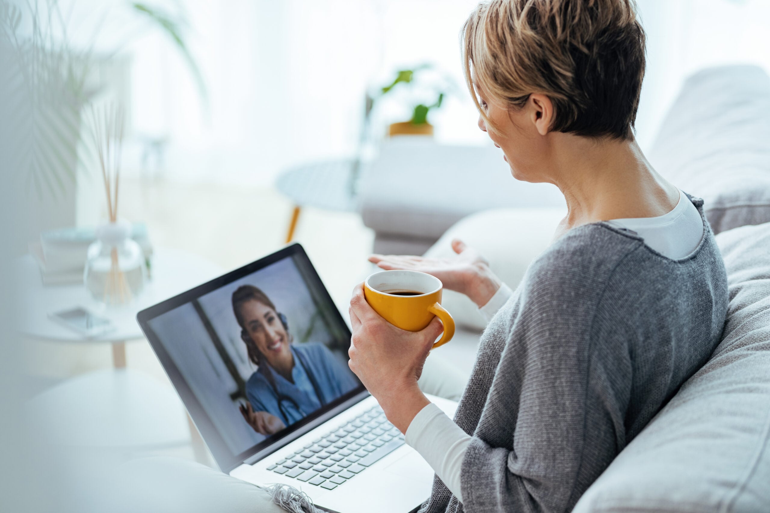 How the Pharmaceutical Industry Is Adapting to Digital Healthcare