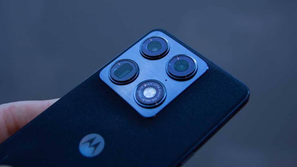 Motorola Signature cameras