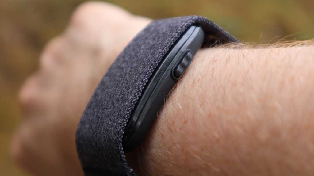 The Garmin Cirqa worn on a wrist