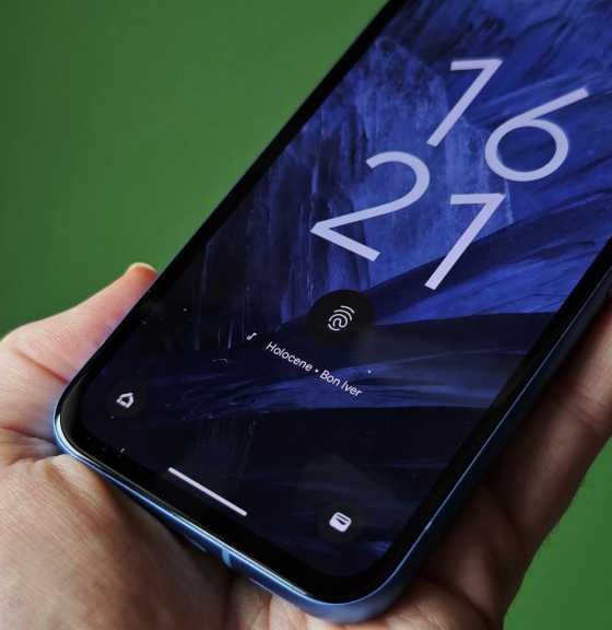 Google Pixel 8a Now Playing