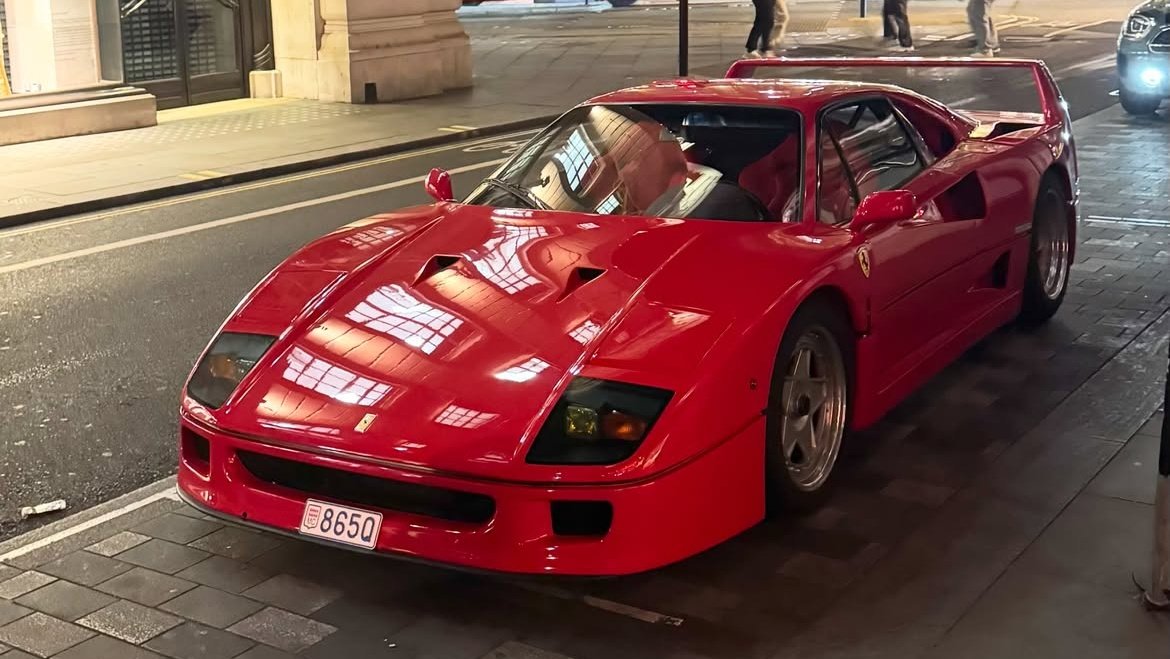 Lando Norris' Ferrari F40 spotted in London looking "simply lovely"