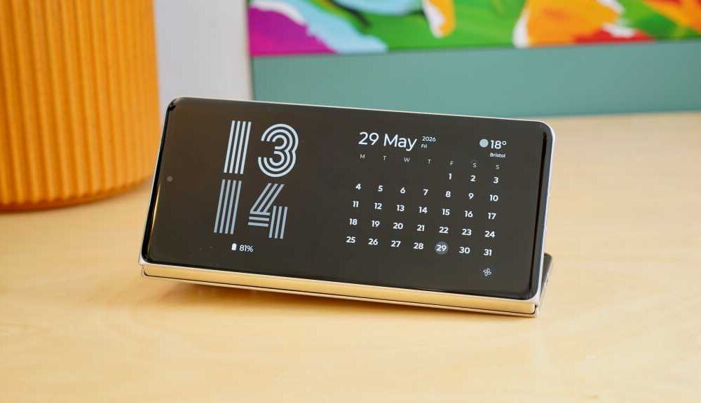 Motorola Razr Fold 9