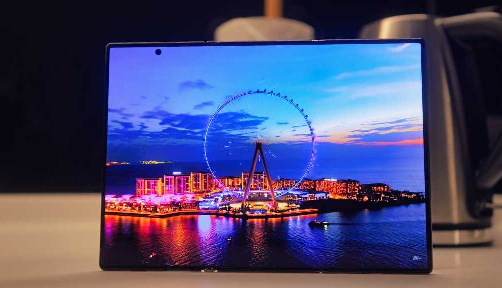 Huawei Mate XT Ultimate Design 12