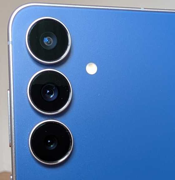 samsung galaxy s25 fe review 10