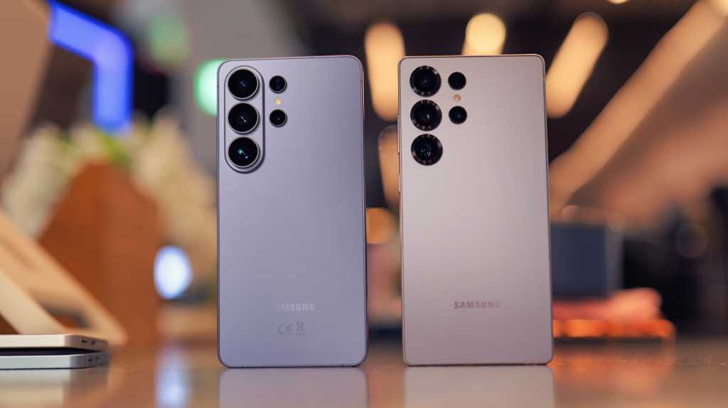 Samsung Galaxy S26 Ultra and S25 Ultra side by side 1