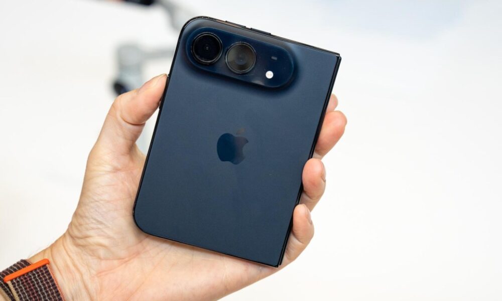 Verge staffers react to the iPhone Duo: What we love and don’t love