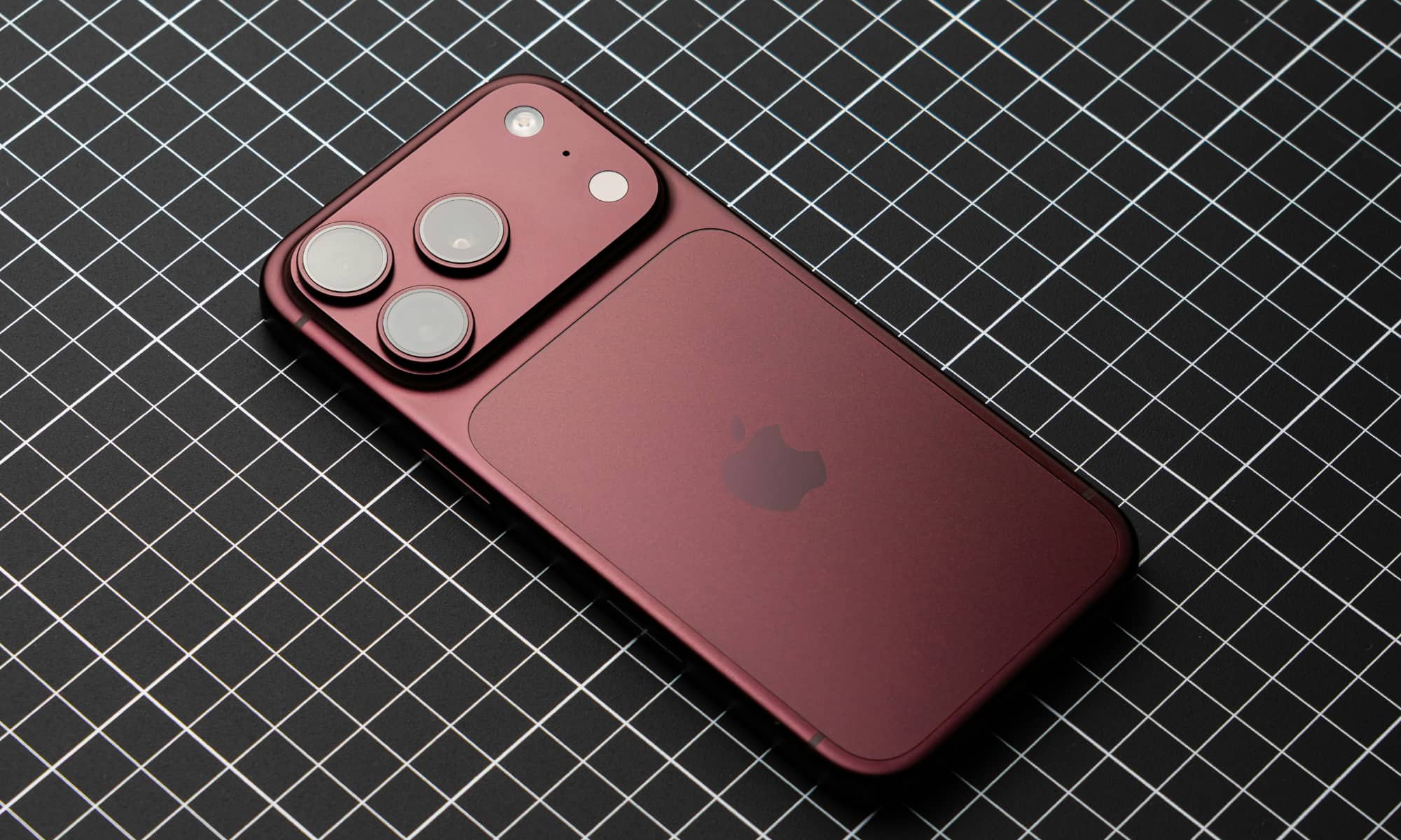 iPhone 18 Pro gridboard