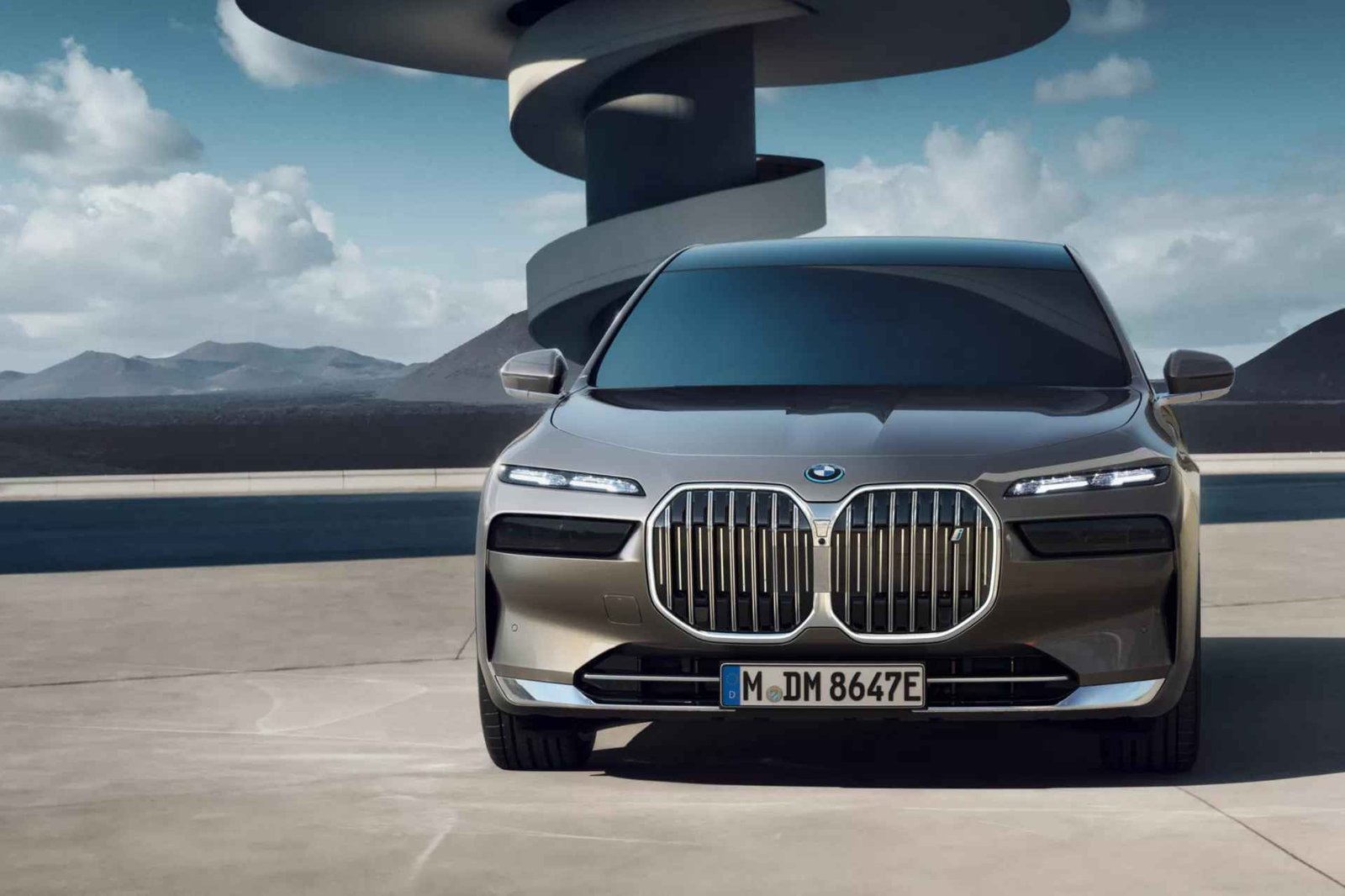 BMW finds more range from the i7 without adding battery capacity