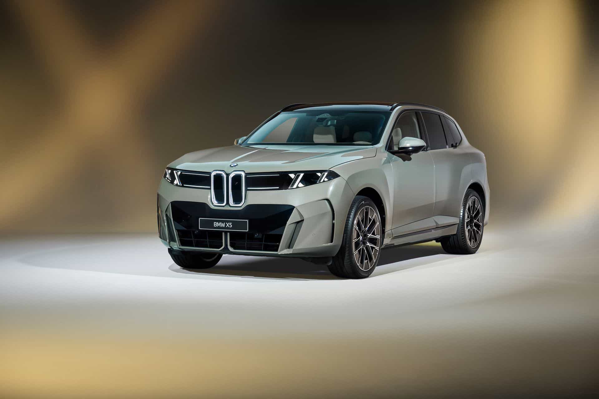 BMW IX5 EXTERIOR 17
