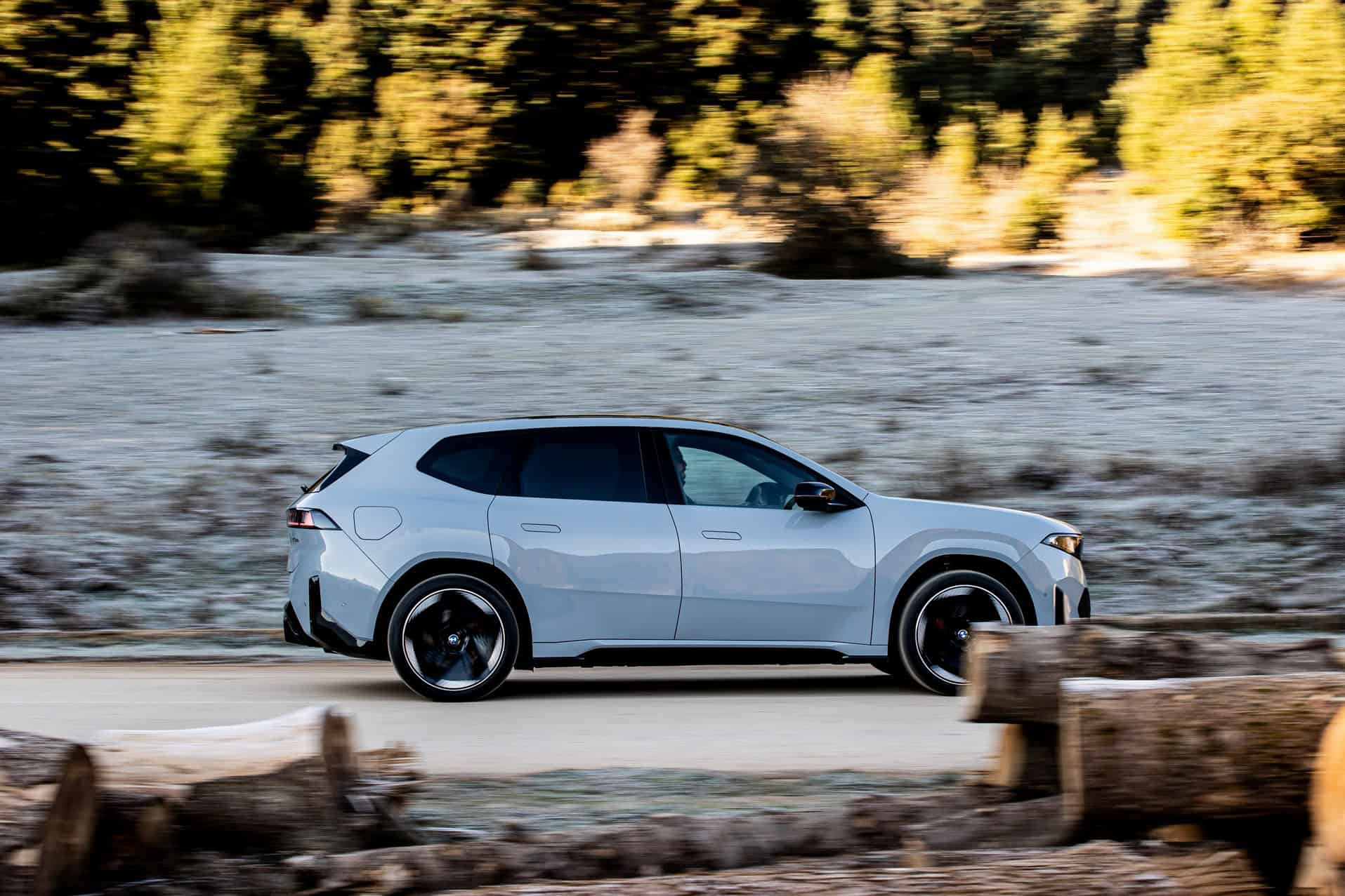 2026 BMW IX3 118
