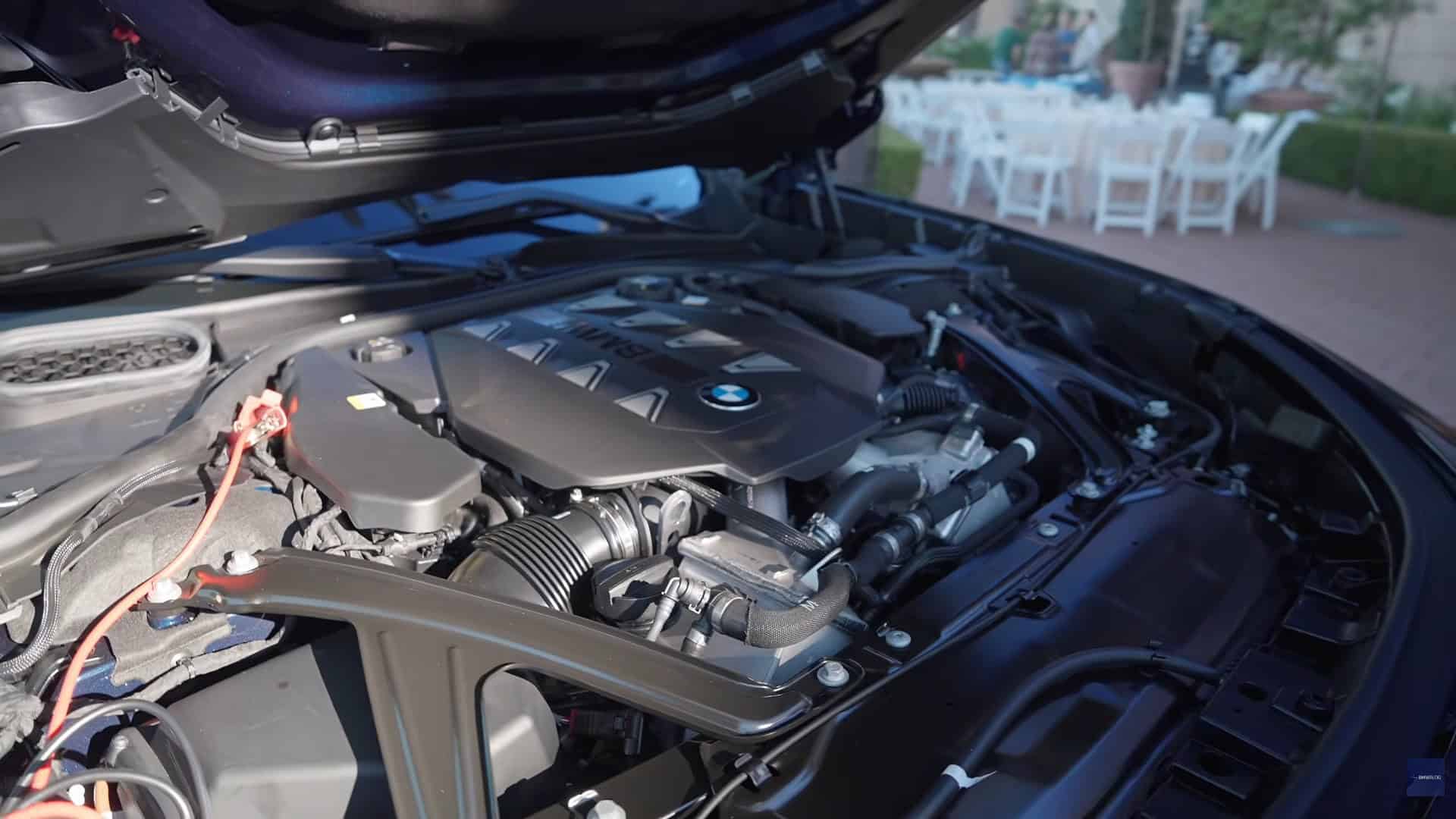2027 BMW M760 XDRIVE