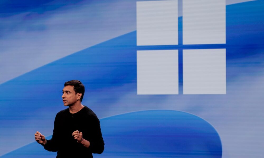 Microsoft tries to spark new life into Windows