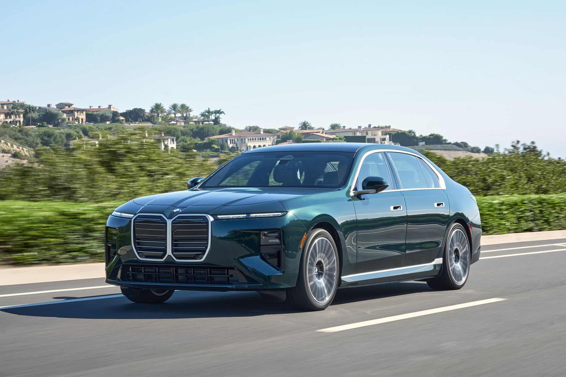 2027 BMW I7 60 XDRIVE REVIEW VANCOUVER GREEN 35
